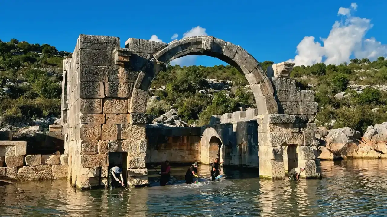 Demre’de 2 Bin Yıllık Şifalı Su Gün Yüzüne Çıkıyor 14